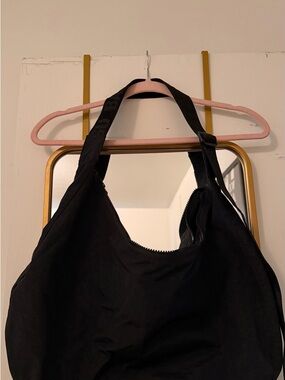 BAGGU Black Shoulder Tote with Wide Strap